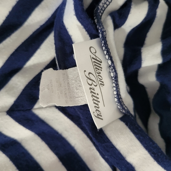 Skirt - Picture 2 of 2